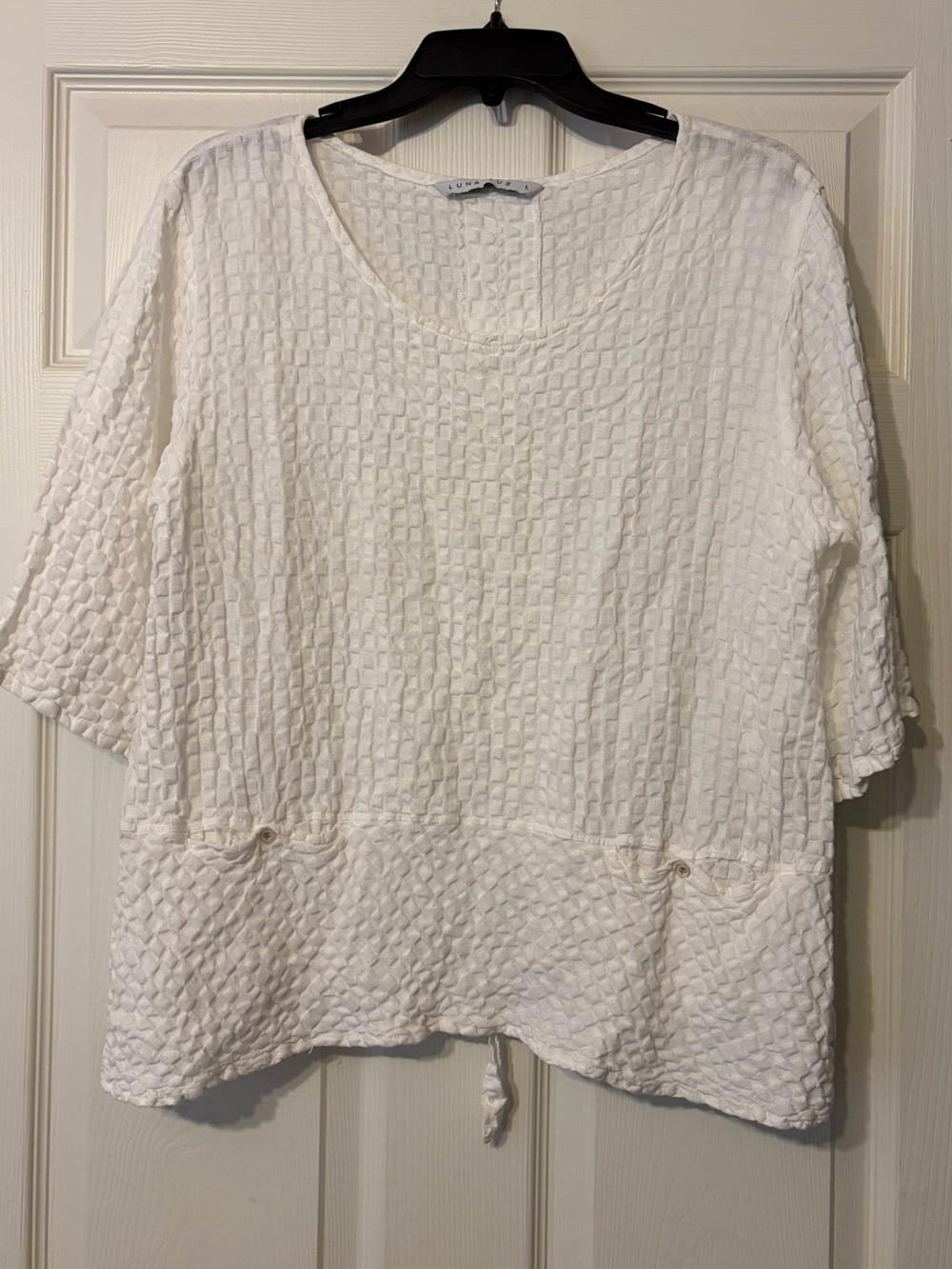 Luna Luz linen blend textured top - Picture 1 of 7